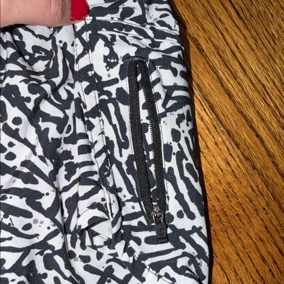 lululemon athletica Black and White Athletic Shorts - Picture 5 of 6